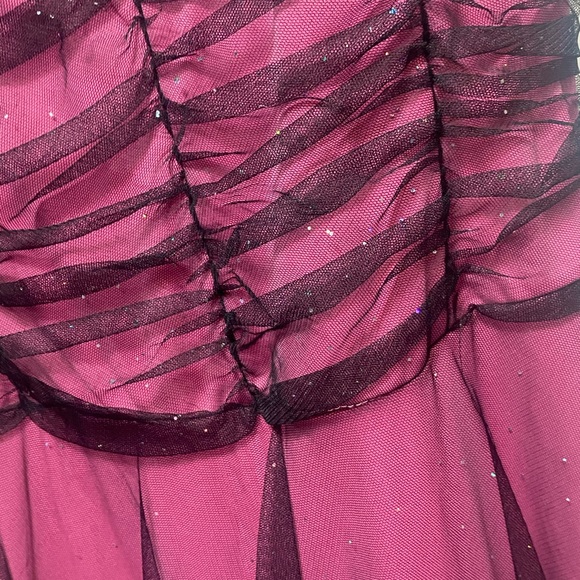 Toole and detailed Fancy Secu Party Dress jewel on spaghetti strap - Picture 3 of 5